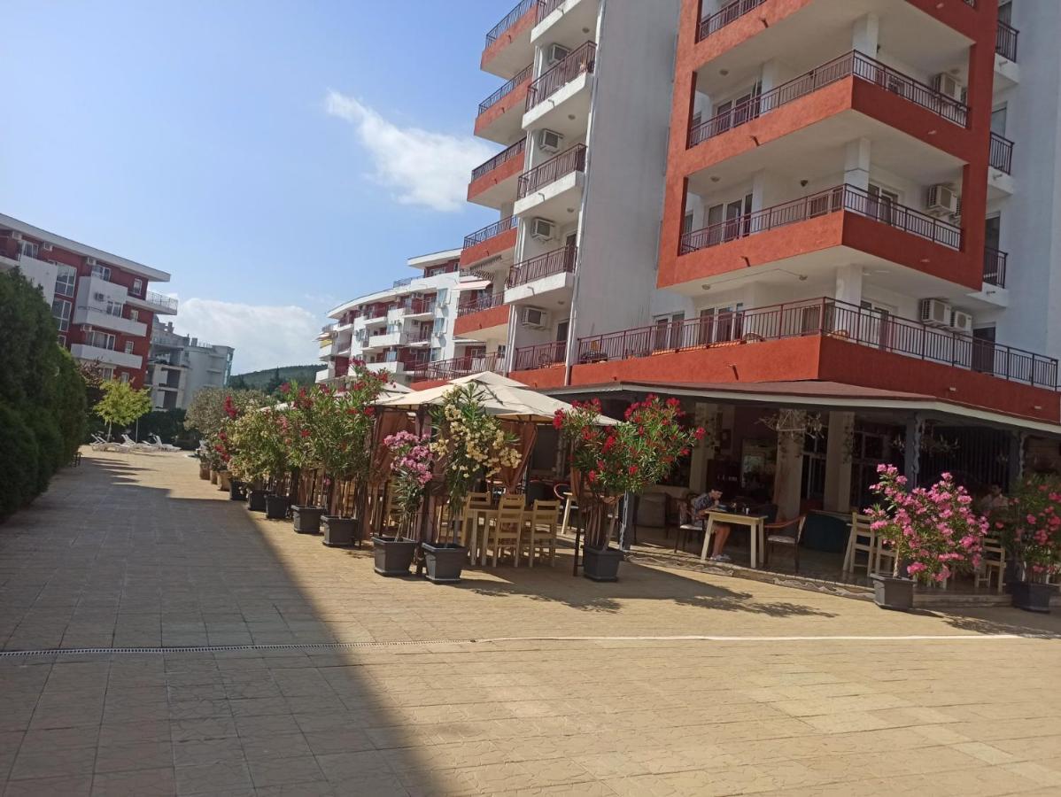 Частни Апартаменти За Гости - Панорама Бийч-Форд Нокс Sveti Vlas Exterior photo