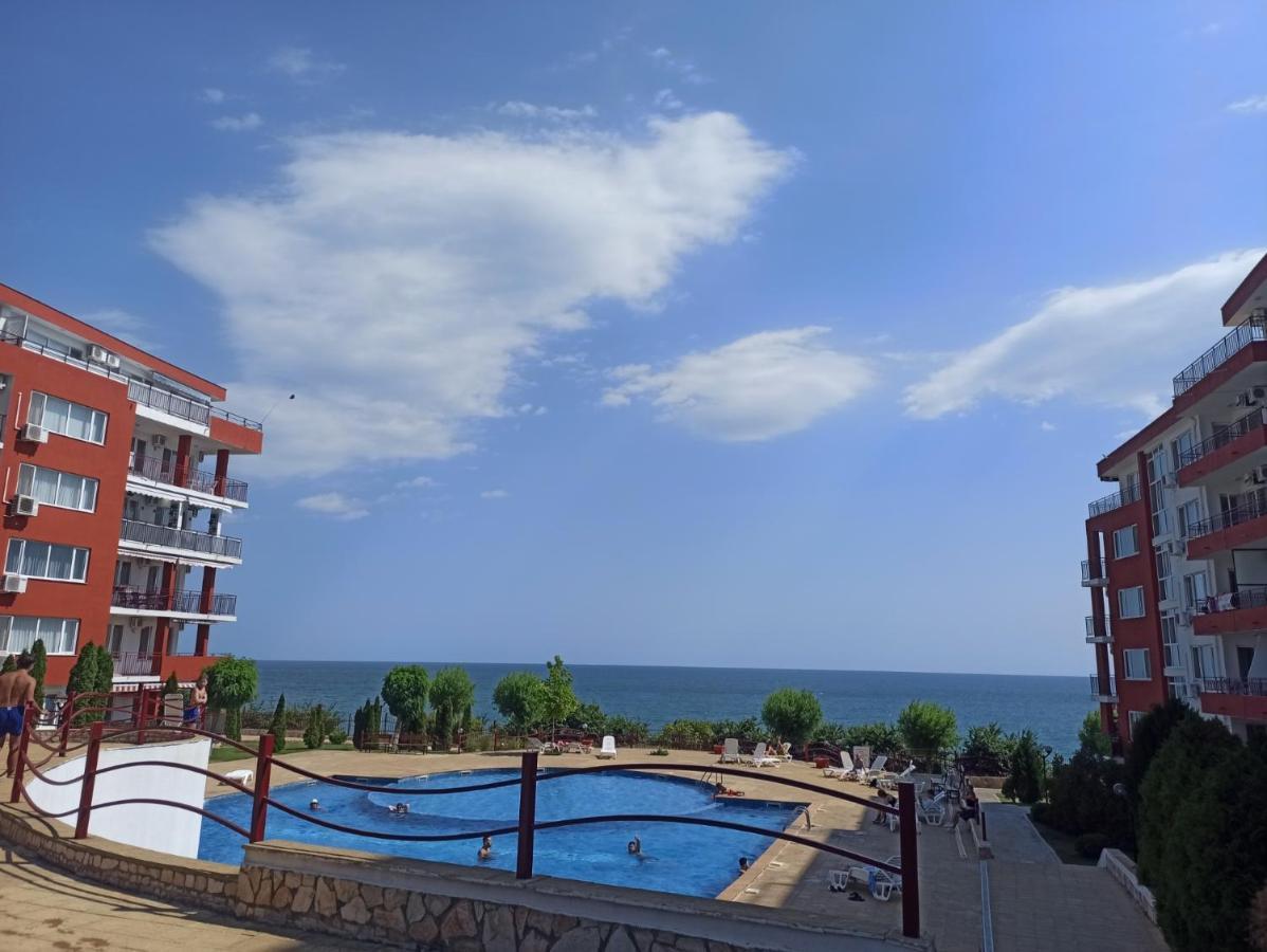 Частни Апартаменти За Гости - Панорама Бийч-Форд Нокс Sveti Vlas Exterior photo